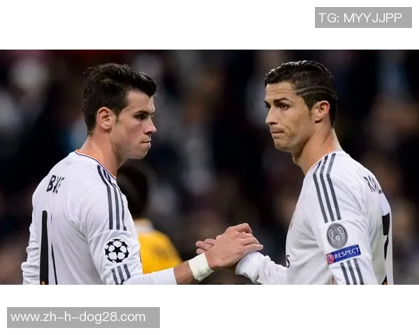 足球场上的爱与荣耀 球星情侣甜蜜瞬间壁纸精选